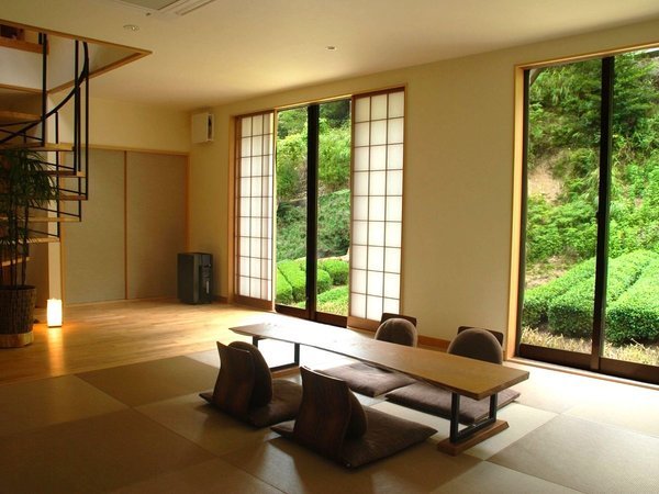 �yKomorebi�z�L�X�����J�������邨�����ŁA��������肨���났���������܂��B