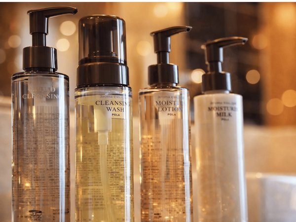 POLA �A���}�G�b�Z�S�[���h���f���b�N�X�E�v���~�A����������