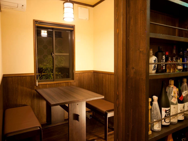 個室食事処はプライベート感を重視した設計