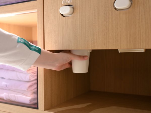 �v�����X �X�}�[�g �C�� �����F
