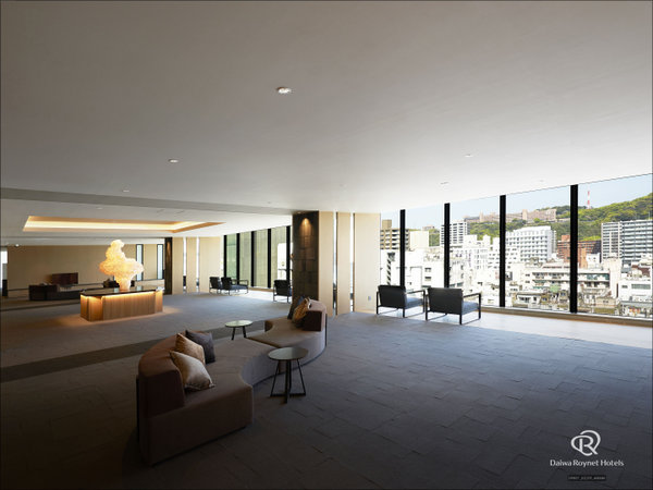 �_�C�����C�l�b�g�z�e���������V���� PREMIER�F�����̍L�X���r�[