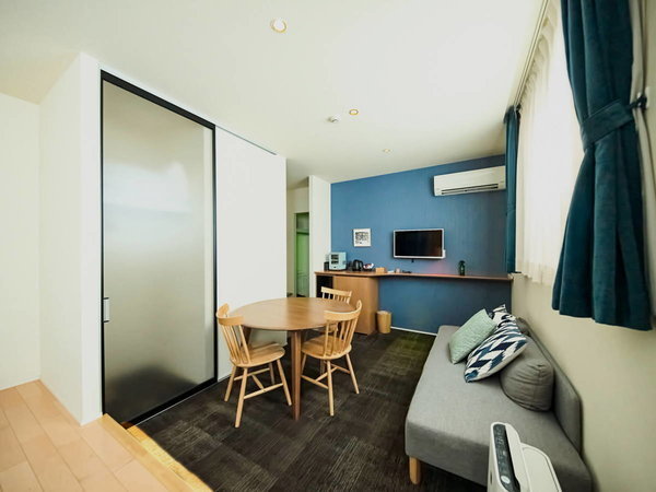 �f�j���c�C�����[���P�b���r���O