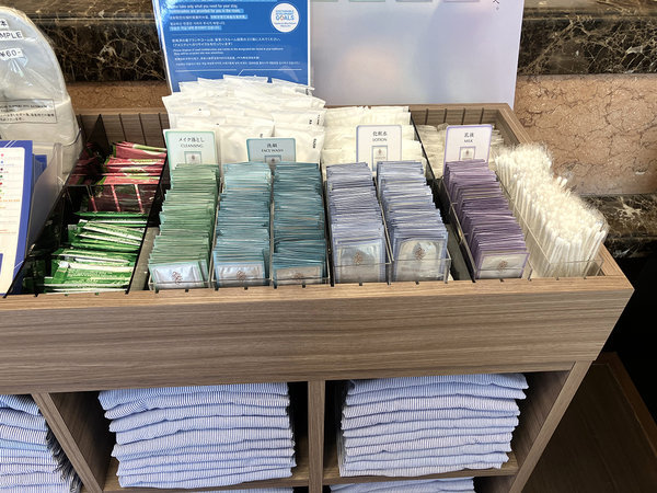 �A���j�e�B��