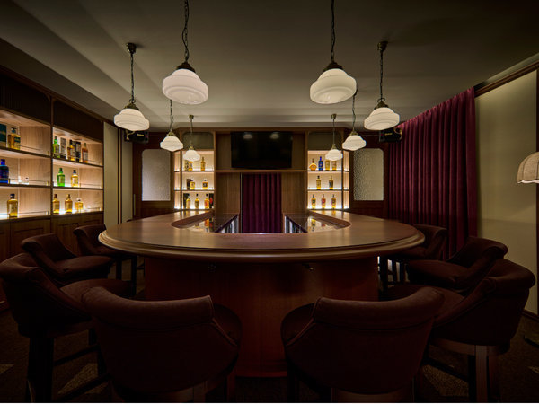 �U�@���C�����p�[�N�z�e���@����U���ځi24�N5��30���J�Ɓj�F�o�[�u�ؔҒ��N���u�v