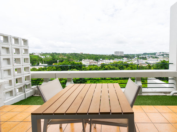 �i�`���������O�W���A���[�@�o���R�j�[