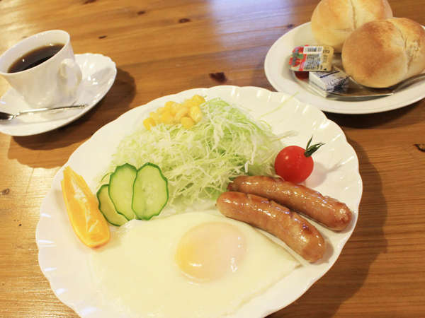 【朝食一例】朝からシンプルながらもしっかり洋朝食！