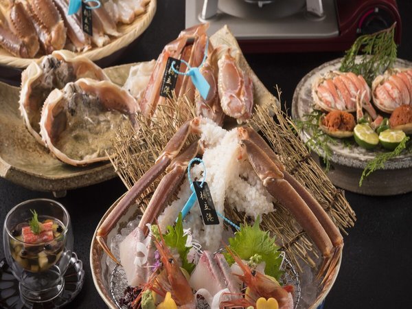 y΂ȎlGzNnƂ̋˂Â̏hB|pƂR㉷B