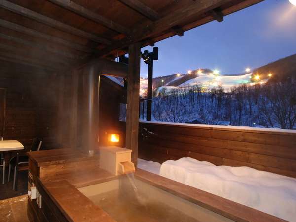 朝里川温泉スキー場を眺めながら、ごゆっくり湯浴みをお楽しみ下さい♪