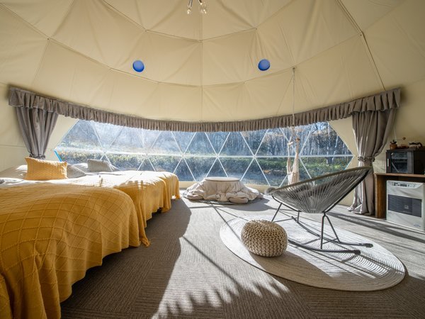 �O�����s���O�@�g�}���̎{�ݎʐ^1