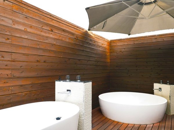 ���O�o�X�^�u�iLuxe-dome A B�j