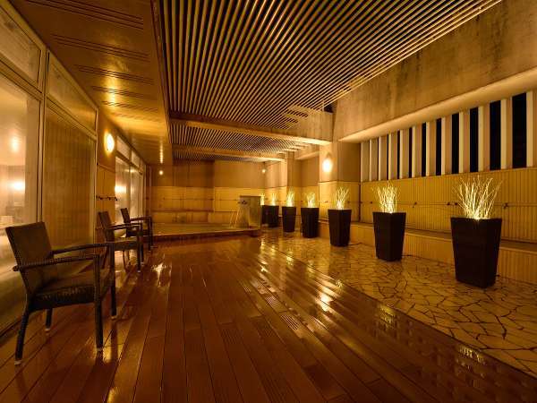 �T�̈�z�e�� �ʕ{�F�嗁��