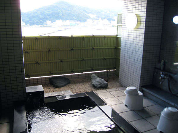 露天風呂から見る熱海の風景