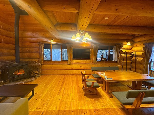 �yARIAKE BASE ���O�z�V�R����~BBQ �`���ܖ�̐X�ɂ������ރ��O�n�E�X�Ŏ����̋x�����`
