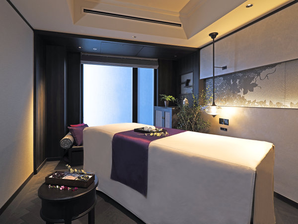 �_�[���E�I�� ���s�^�o�������E�O���[�v�F�������@Treatment Room