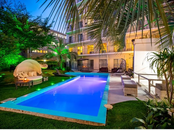 �z�e���W���p�l�X�N�����Fnight�@�K�[�f���v�[��