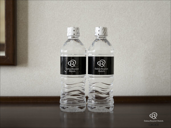 �_�C�����C�l�b�g�z�e���_�ˎO�{�F�~�l�����E�H�[�^�[