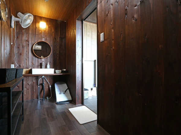 �{��_�ݐؘI�V���C_3F�̑ݐؕ��C�B�i�F�͊C��ʂ̐�i*