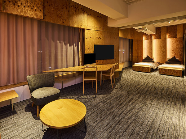 ONE@Tokyo by insomnia�F���C�u�����[�X�C�[�g
