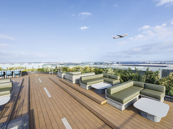 �z�e�����g���|���^���H�c�FTHE ROOF TOP