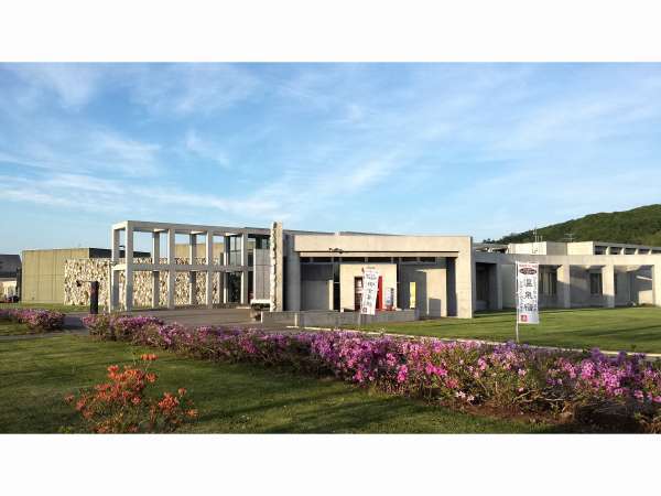 �\���@�i�E�}������@�z�e���A���R�̊O�ώʐ^