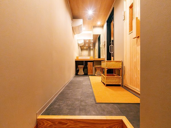 *Ƒł̂тB򗷂̔𗬂ATEitݐؕCV݁I