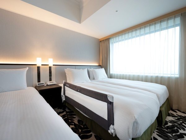 ANA�N���E���v���U�z�e���O�����R�[�g���É� by IHG�F�x�b�h�K�[�h