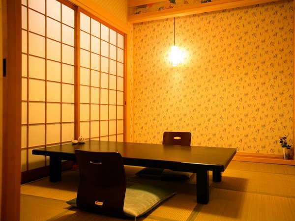 【施設】食事処古道庵の個室。