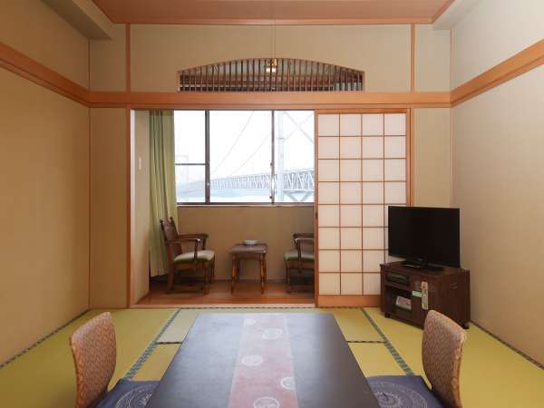 当館は、すべてのお部屋から鳴門海峡が一望できます。全室和室になります。