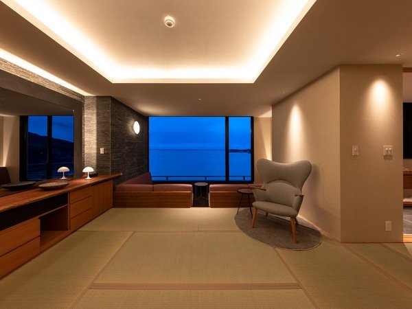 ���Ǜԉ���@�I��a�F�y���ٍŏ�K�w�z�G�O�[�N�e�B�u�E�X�J�C�E�X�C�[�g