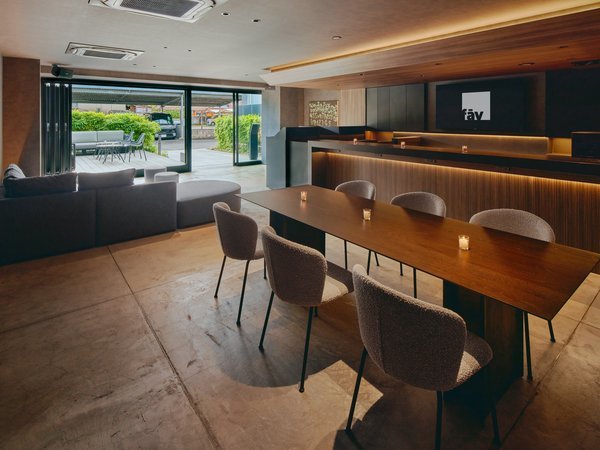 �G���g�����X�C