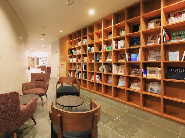 ���l�ȏ��Ђ����낦�Ă���܂��B