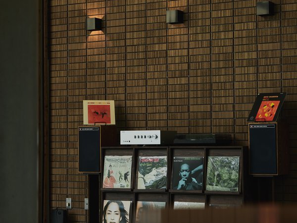 �y���E���W�z���R�[�h���痬��鉹�y��BGM�ɂ��āB