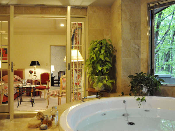 �W���j�A�X�C�[�g���[���̈��