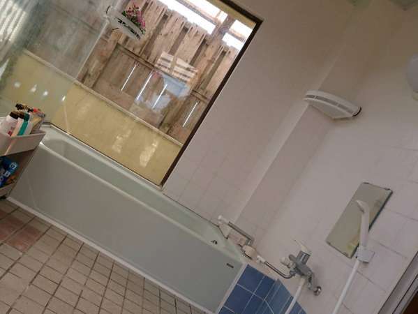 �ǂ�[�ރn�E�X�̎{�ݎʐ^3