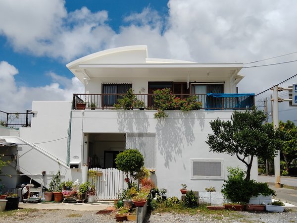 �ǂ�[�ރn�E�X�̊O�ώʐ^