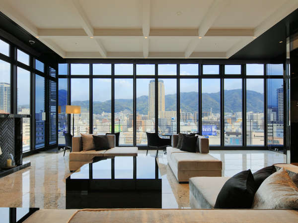 �t�����g���r�[