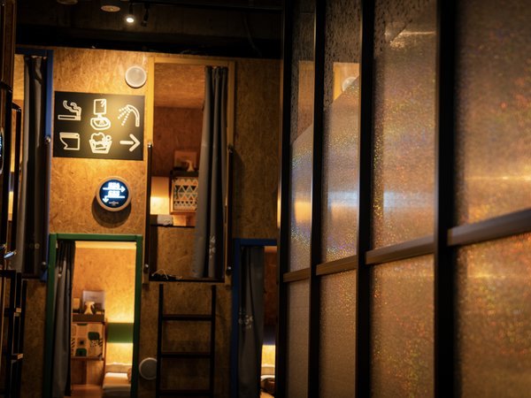 �j���t���A�ٓ��ʐ^