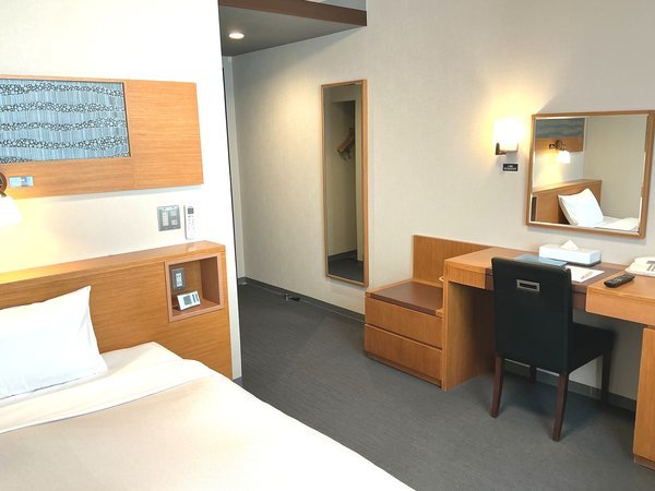 �y�V���O�����[���z