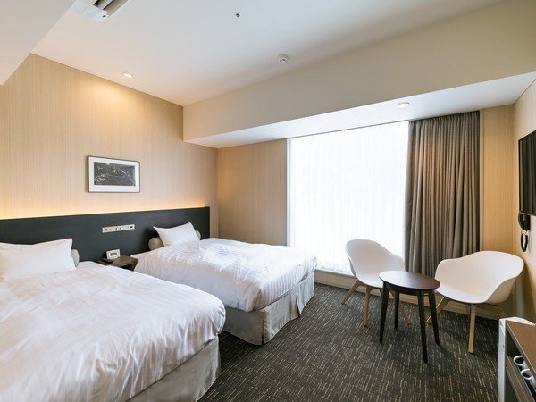 ����L���s�^���z�e���@�G�؁@�i�͂ƃo�X���c�j�F���j�o�[�T�����[��