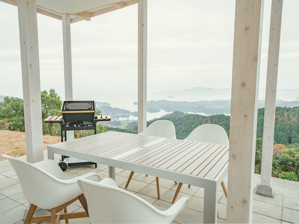 Flat Glamping Nagasaki�F�y���O�X�y�[�X�b�呺�p��]�ސ�i����������z