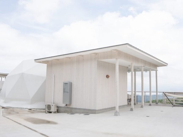 Flat Glamping Nagasaki�F�y�������ԏ�b�����t���ŉ��t���\�z