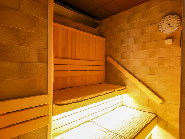 �j���嗁��T�E�i�I�[�g���E����