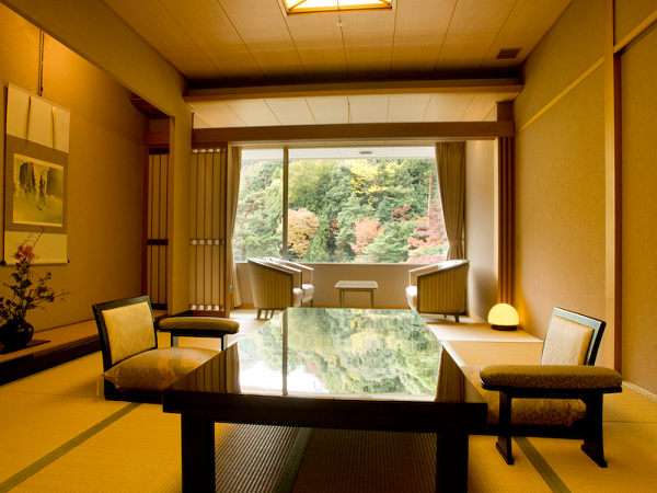 �y�L�n���� ������ ���O�فz�L�n�̎��R�̒��ɂ������ސ�i�̏h�@�I�V���C�t���q�����l�C��