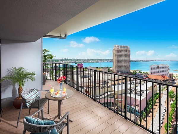 �S���o���R�j�[�@���C���[�W�p�[�X�̓O�����h�R�[�i�[�X�C�[�g