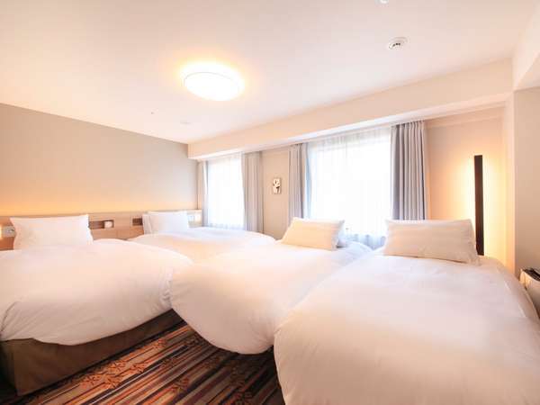 �y���f���[�g�c�C�����[��4���l���p�z�o�X�A�g�C���A���ʑ�̎O�_�����^�C�v