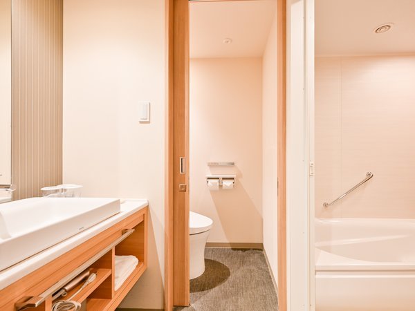 �o�X�A�g�C���A���ʑ�̎O�_�����^�C�v