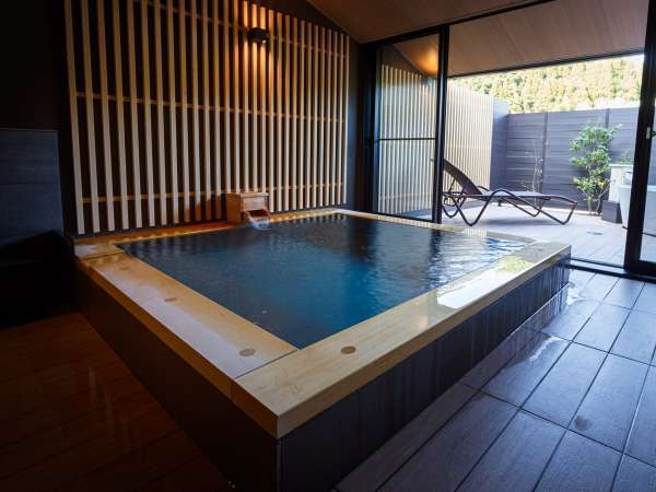 ���R����@���ف@�P���F�w�̓�