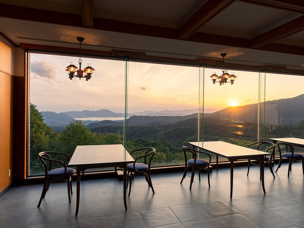 yzeOhVzSc΂]IɘȂނ̓̉ze