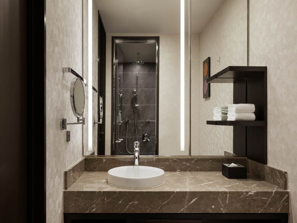 ���C�h�L���O �Q�X�g���[��