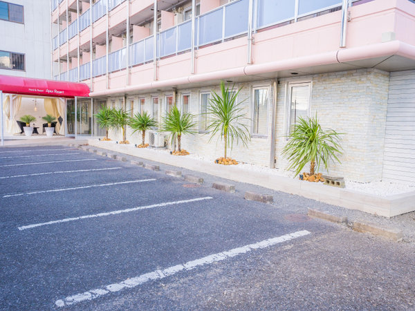 Hotel Apex Resort�F7�`9�K�ɂ��h���̂��q�l